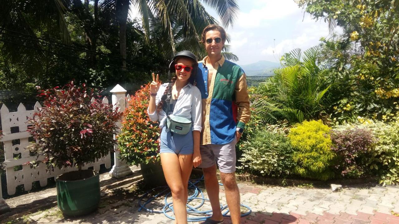 Appartamento Sunset Hills Kandy Esterno foto