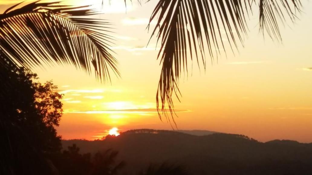 Appartamento Sunset Hills Kandy Esterno foto